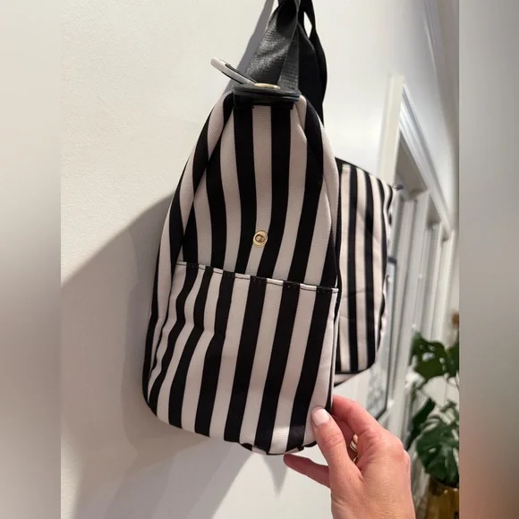 Alice + Olivia Stacey Bendet Black and White Striped Duffle Tote Bag NWT - Picture 6 of 10